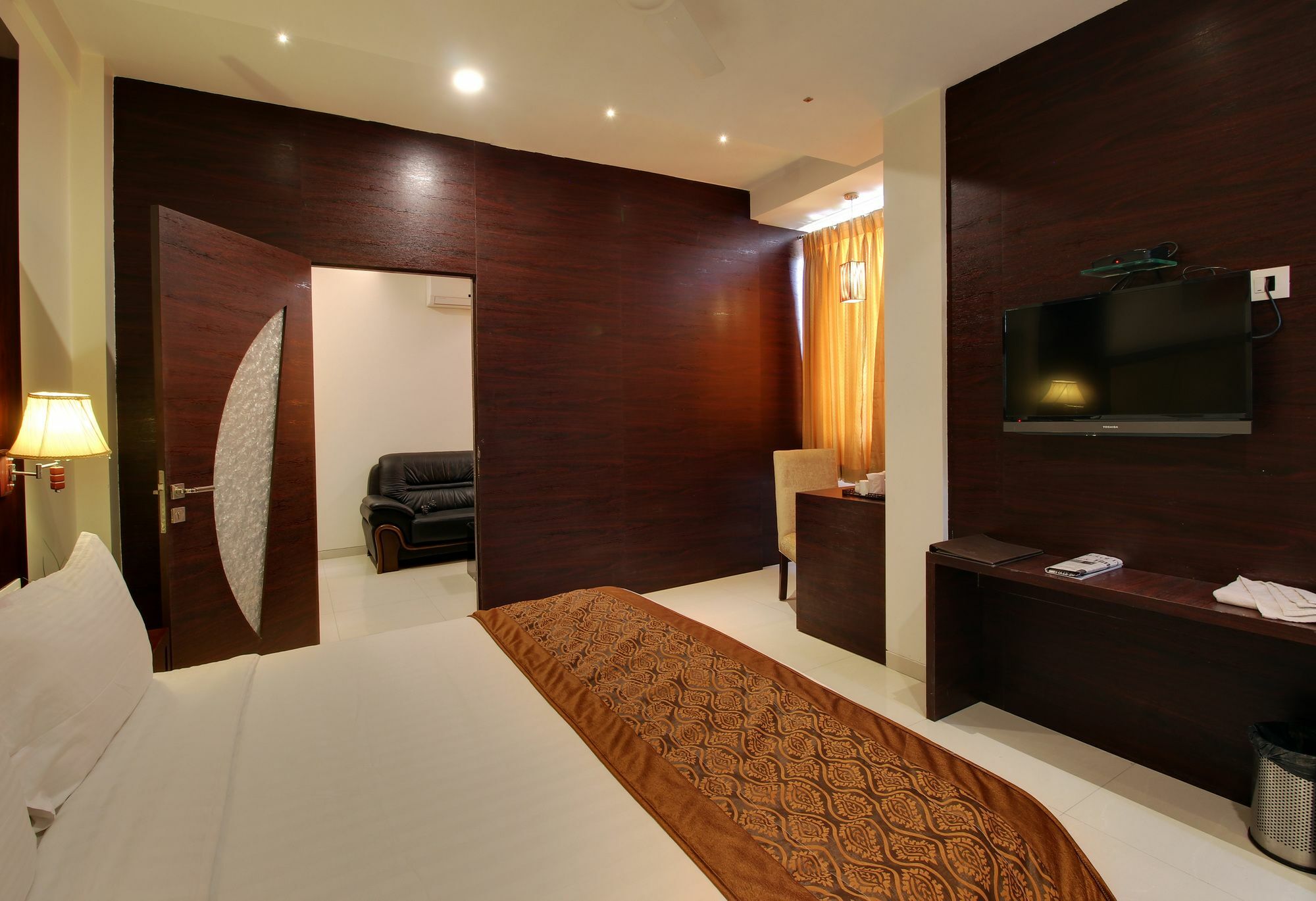 Hotel Sai Jashan Shirdi - Where Blessings & Comfort Meet Eksteriør billede
