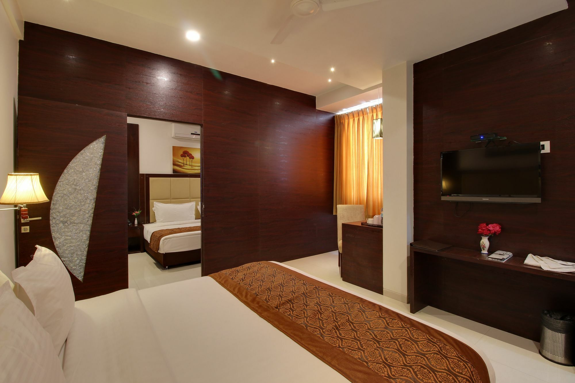 Hotel Sai Jashan Shirdi - Where Blessings & Comfort Meet Eksteriør billede