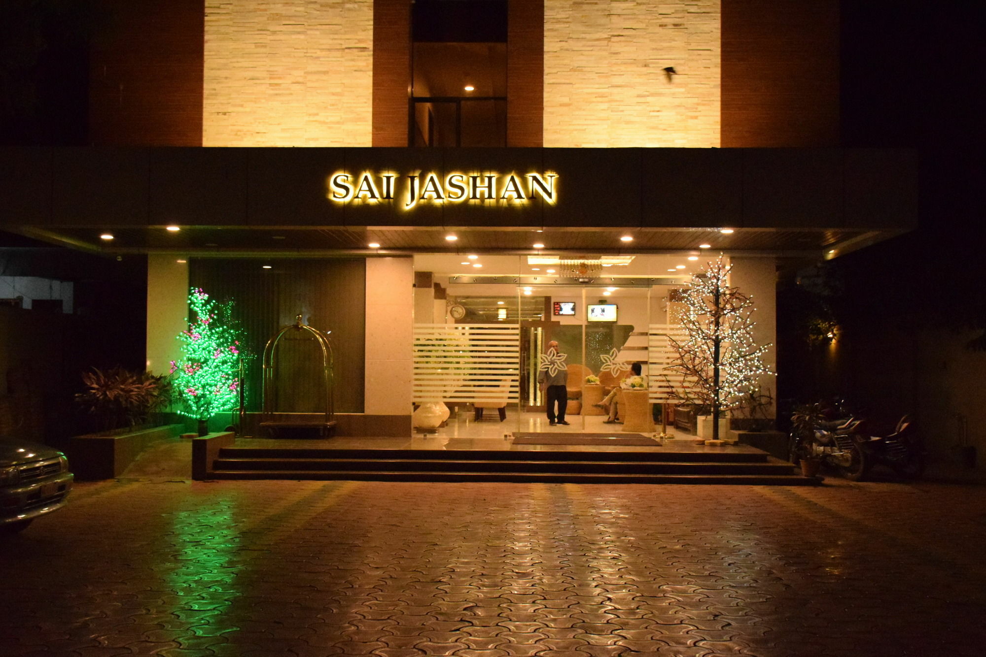 Hotel Sai Jashan Shirdi - Where Blessings & Comfort Meet Eksteriør billede