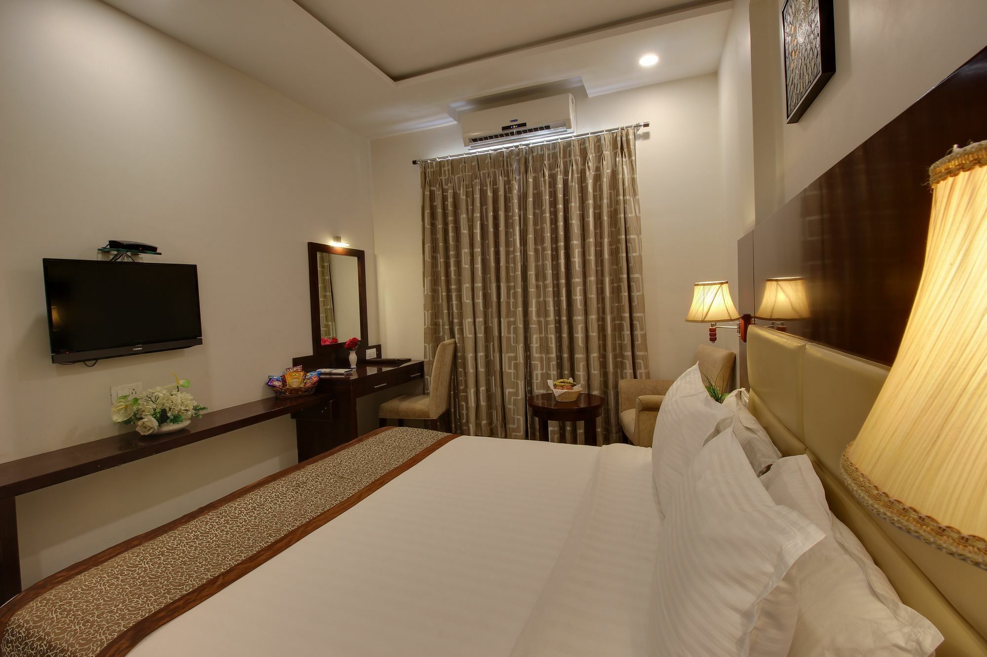 Hotel Sai Jashan Shirdi - Where Blessings & Comfort Meet Eksteriør billede
